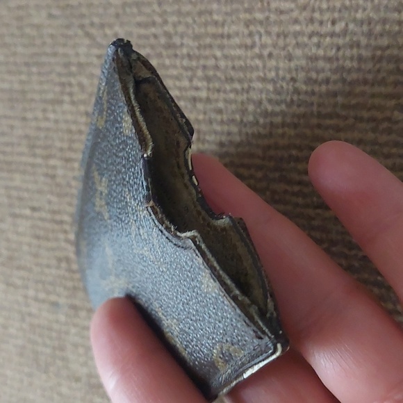 Louis Vuitton Card Holder/Pouch *FINAL PRICE* - Picture 3 of 14